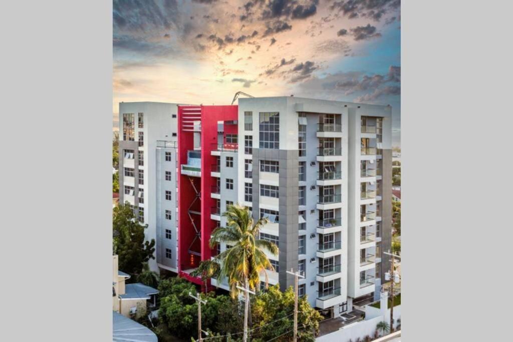 Parkhurst 1 Appartamento Kingston Esterno foto